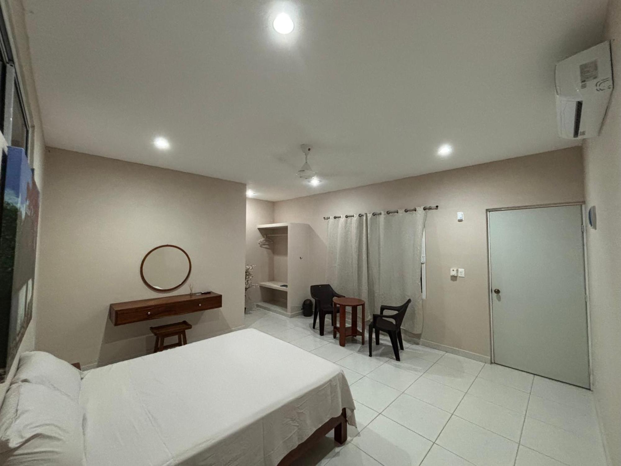 Casa Del Cenote Hotel Валядолид Екстериор снимка